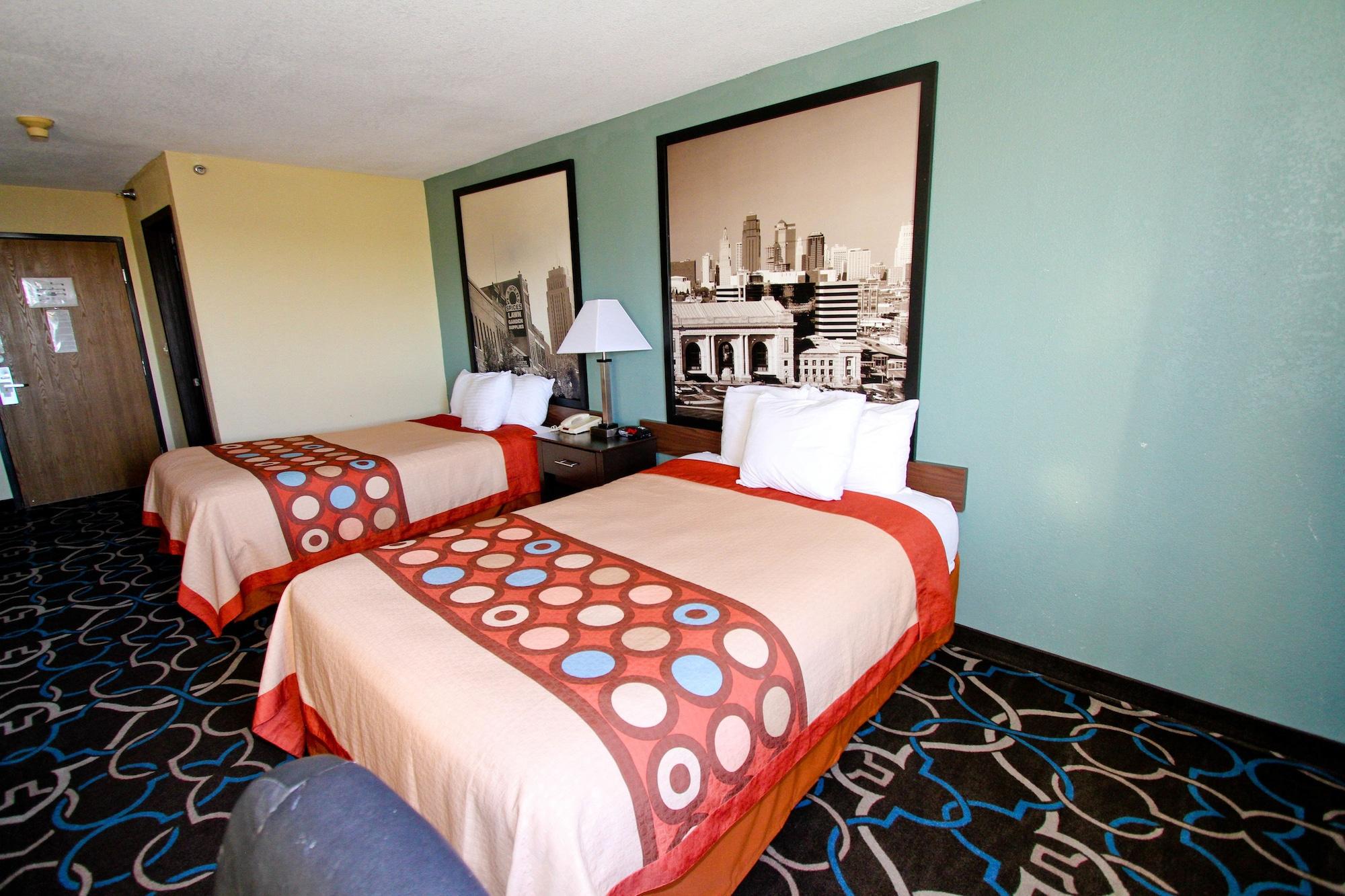 Super 8 By Wyndham Kansas City Exterior photo