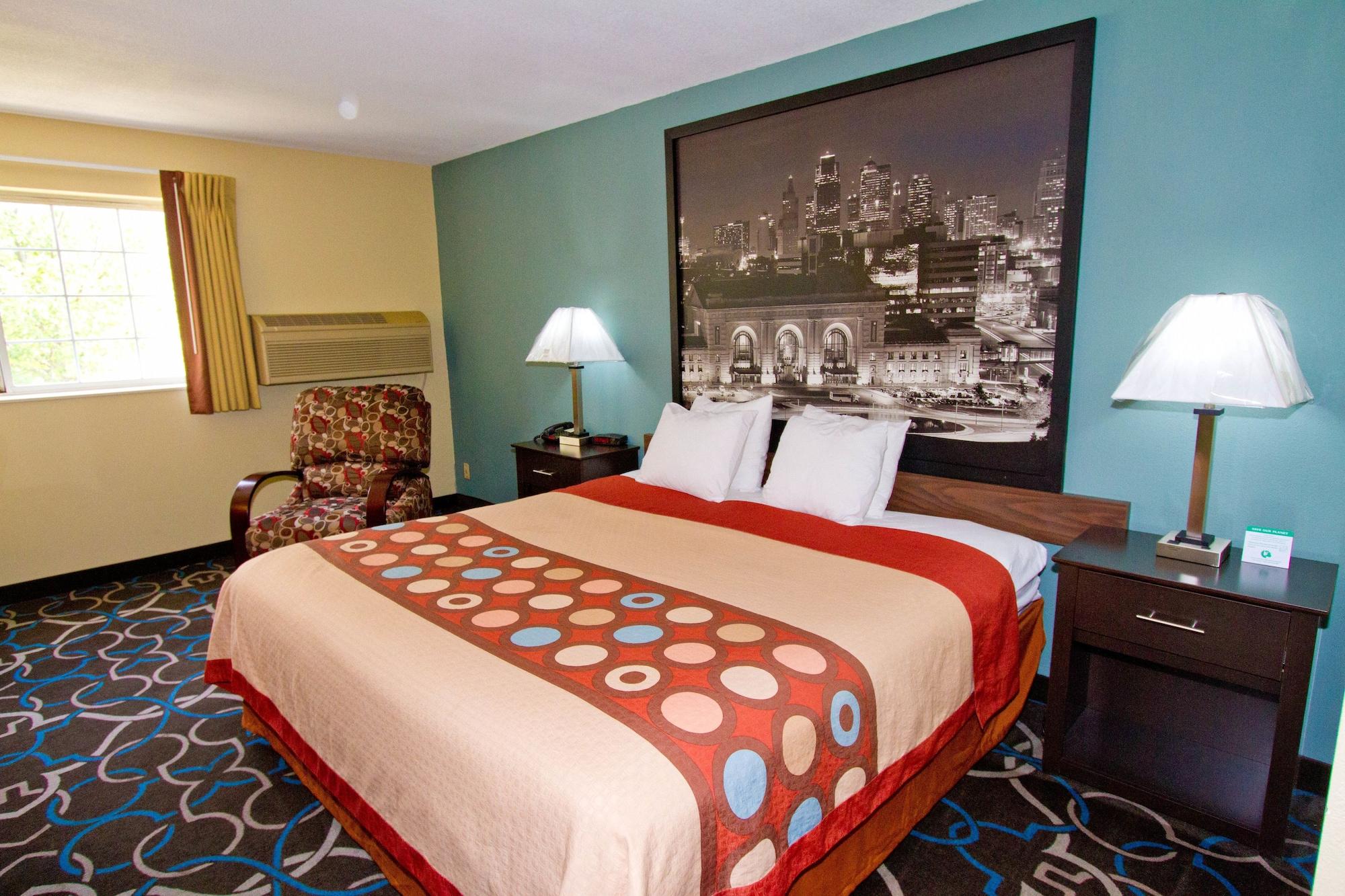 Super 8 By Wyndham Kansas City Exterior photo